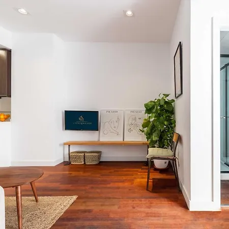 Living4malaga Flamingo Apartment *