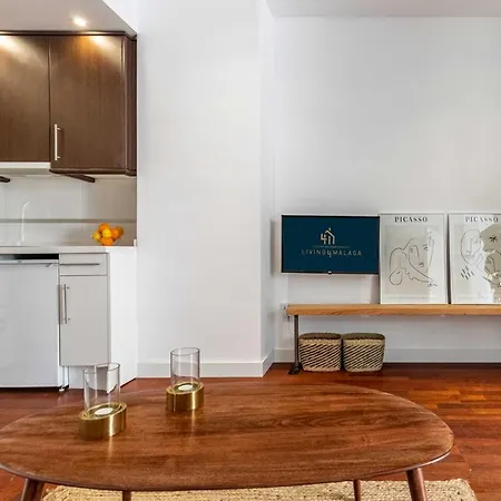 Living4malaga Flamingo Apartment *